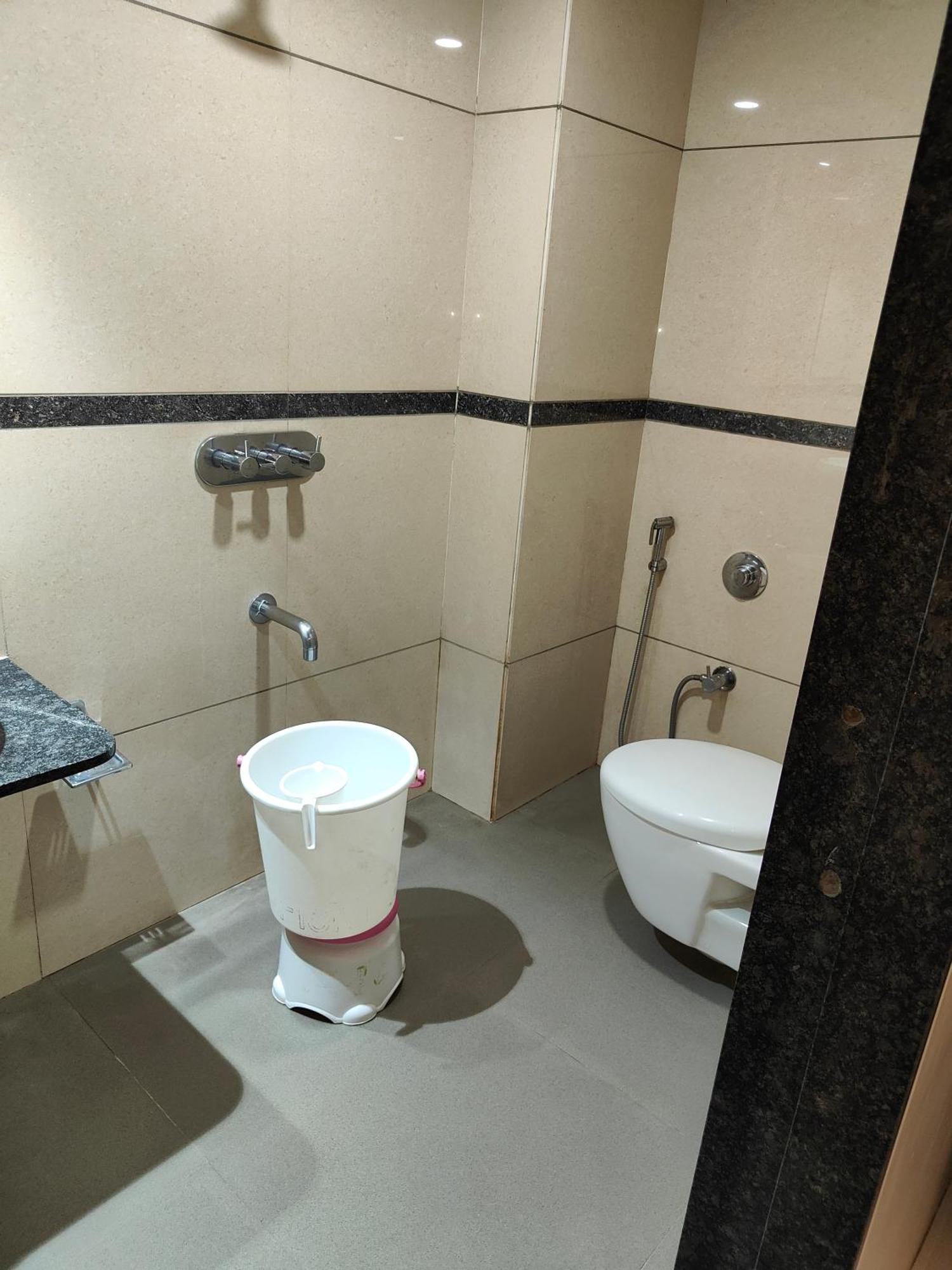 Hotel Sahyog&Rooms Surat Buitenkant foto